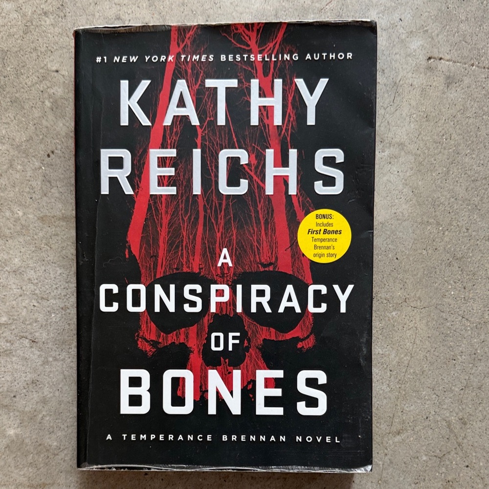A Conspiracy of Bones by Kathy Reichs true crime fiction